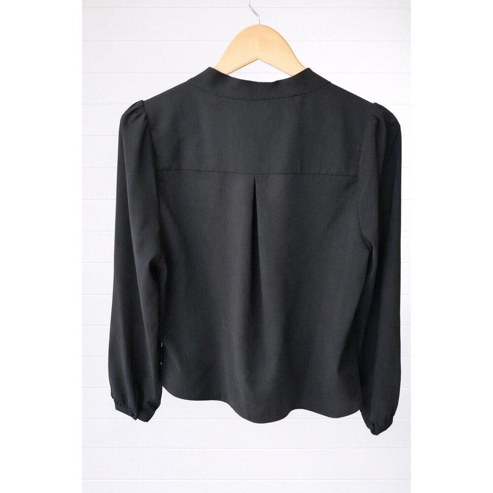 Aqua Long Sleeve faux Wrap V-Neck Crepe Blouse Black M - Picture 2 of 4